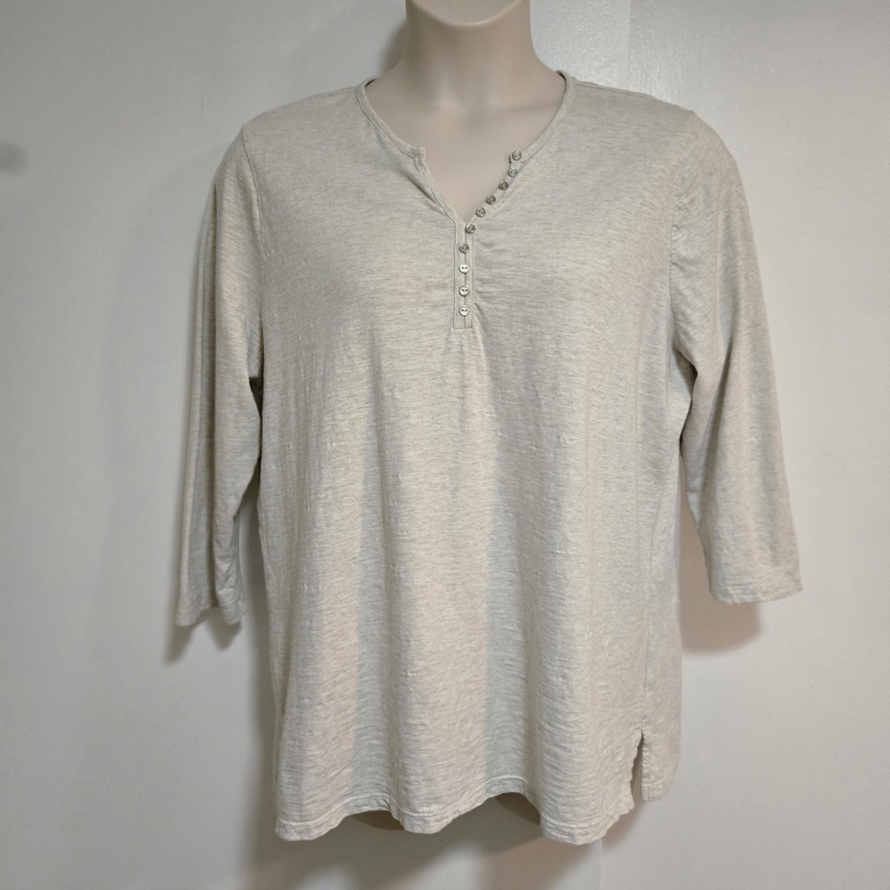 Chicosโ Size 3 (XL) Oatmeal Beige Henley Top 3/4 Sleeve Tee Minimalist Classic
